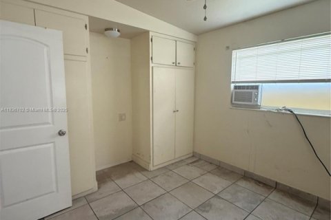 Villa ou maison à louer à Fort Myers, Floride: 1 chambre, 40.13 m2 № 1821643 - photo 4