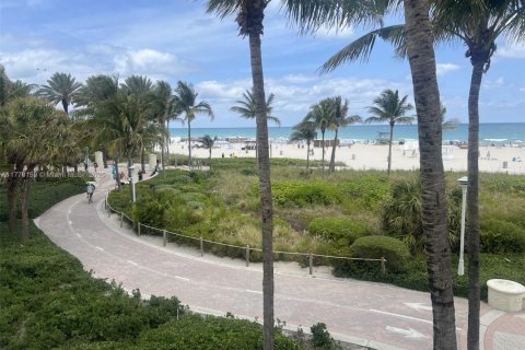 Condominio en venta en Miami Beach, Florida, 51.1 m2 № 1958921 - foto 19