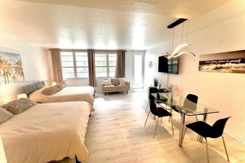 Condominio en venta en Miami Beach, Florida, 51.1 m2 № 1958921 - foto 7