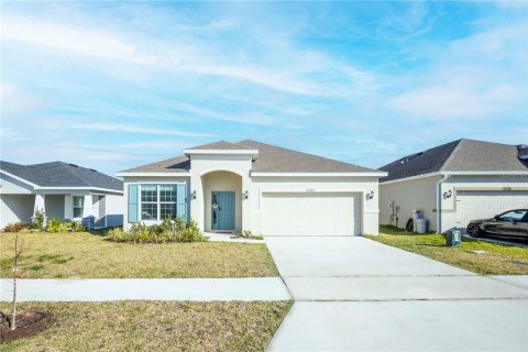 Casa en venta en Haines City, Florida, 4 dormitorios, 196.02 m2 № 1717584 - foto 2