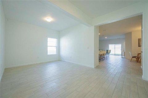 Casa en venta en Haines City, Florida, 4 dormitorios, 196.02 m2 № 1717584 - foto 26