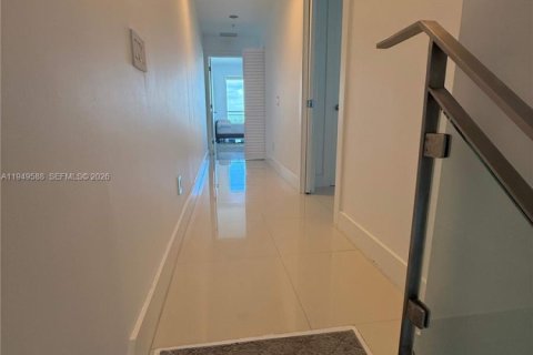 Снять в аренду кондоминиум в Майами, Флорида 2 спальни, 106.65м2, № 2011751 - фото 21