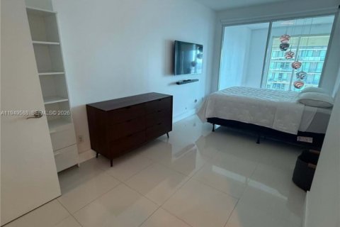 Снять в аренду кондоминиум в Майами, Флорида 2 спальни, 106.65м2, № 2011751 - фото 23