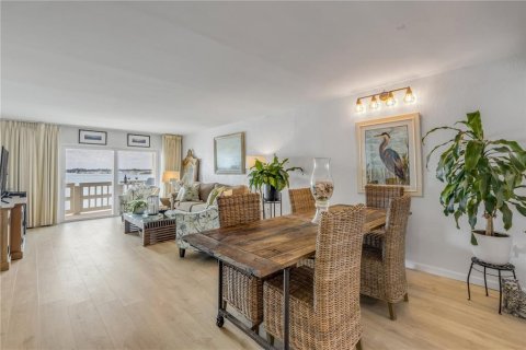 Купить кондоминиум в Порт-Оранж, Флорида 6 комнат, 138.89м2, № 1908159 - фото 16