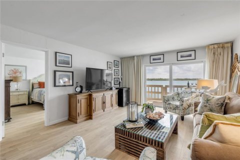 Купить кондоминиум в Порт-Оранж, Флорида 6 комнат, 138.89м2, № 1908159 - фото 18