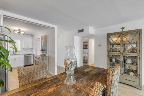 Купить кондоминиум в Порт-Оранж, Флорида 6 комнат, 138.89м2, № 1908159 - фото 29