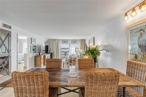 Купить кондоминиум в Порт-Оранж, Флорида 6 комнат, 138.89м2, № 1908159 - фото 15