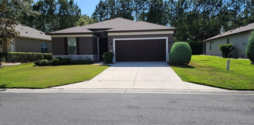 Casa en Ocala, Florida 3 dormitorios, 174.01 m2 № 1915178