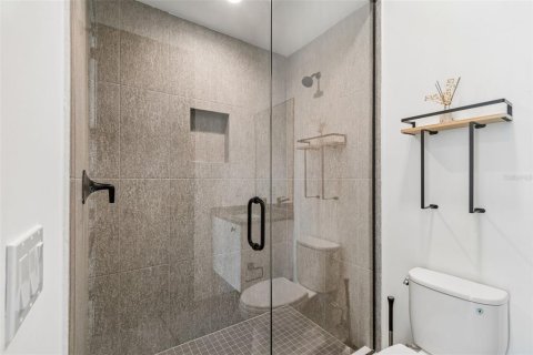 Townhouse in Tampa, Florida 4 bedrooms, 369.47 sq.m. № 2216199 - photo 30