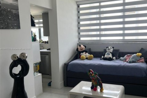 Condominio en venta en Sunny Isles Beach, Florida, 2 dormitorios, 113.06 m2 № 2016888 - foto 30