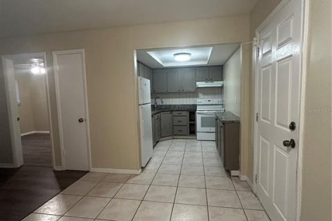 Condo in Clearwater, Florida, 2 bedrooms  № 1912469 - photo 5