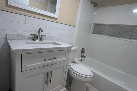 Condo in Clearwater, Florida, 2 bedrooms  № 1912469 - photo 17