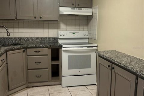 Condo in Clearwater, Florida, 2 bedrooms  № 1912469 - photo 3