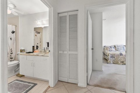 Condo in Boynton Beach, Florida, 3 bedrooms  № 2194445 - photo 21