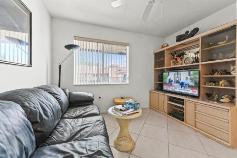Condo in Boynton Beach, Florida, 3 bedrooms  № 2194445 - photo 7