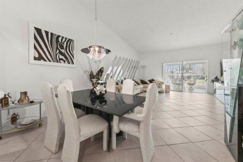 Condo in Boynton Beach, Florida, 3 bedrooms  № 2194445 - photo 8