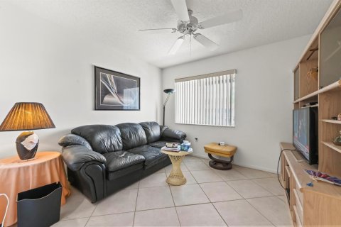Condo in Boynton Beach, Florida, 3 bedrooms  № 2194445 - photo 6
