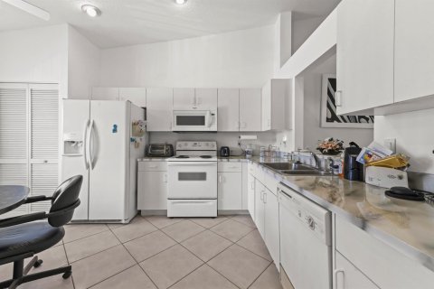 Condo in Boynton Beach, Florida, 3 bedrooms  № 2194445 - photo 4