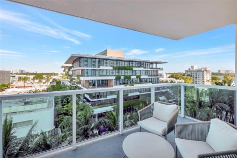 Condo in Miami Beach, Florida, 2 bedrooms № 2061595 - photo 5