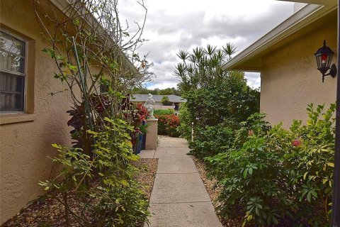 Casa en venta en Sarasota, Florida, 3 dormitorios, 136.38 m2 № 2430938 - foto 5