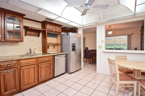 Casa en venta en Sarasota, Florida, 3 dormitorios, 136.38 m2 № 2430938 - foto 11