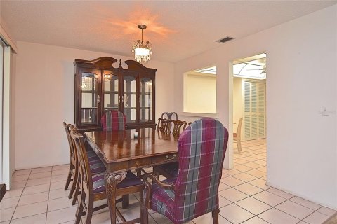 Casa en venta en Sarasota, Florida, 3 dormitorios, 136.38 m2 № 2430938 - foto 10