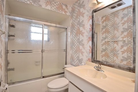 Casa en venta en Sarasota, Florida, 3 dormitorios, 136.38 m2 № 2430938 - foto 25
