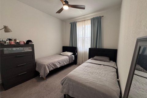 Townhouse in Miami, Florida 3 bedrooms, 133.97 sq.m. № 2046619 - photo 20