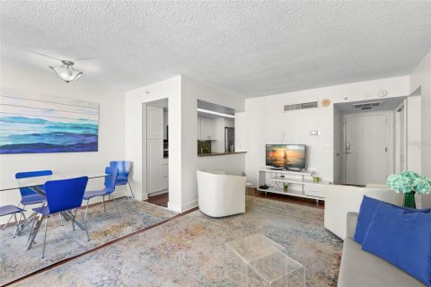 Condominio en venta en Saint Petersburg, Florida, 1 dormitorio, 75.34 m2 № 1574572 - foto 8