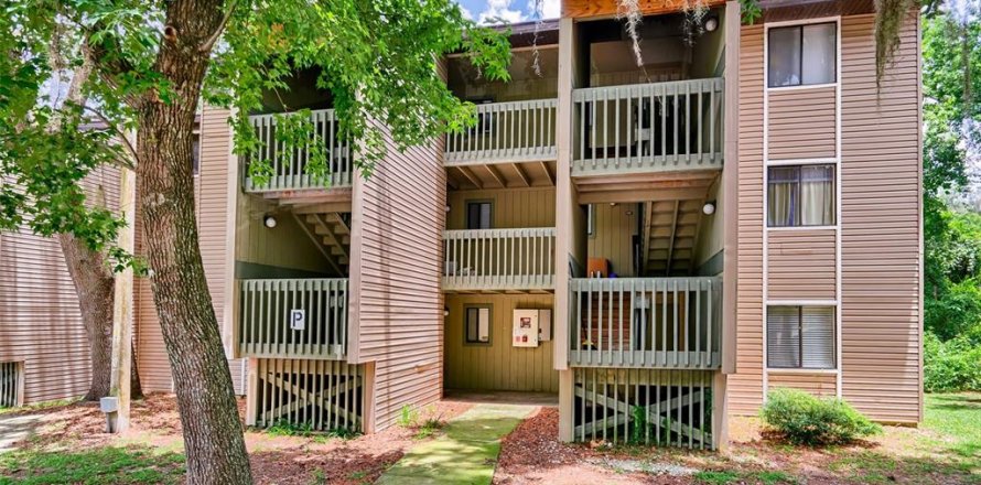 Condominio en Gainesville, Florida, 2 dormitorios № 1824421