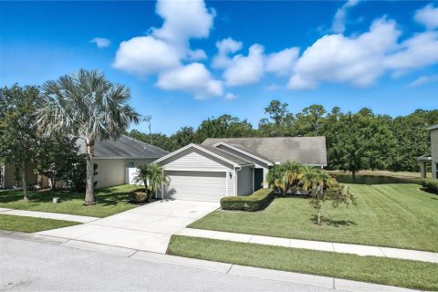 Villa ou maison à vendre à Zephyrhills, Floride: 3 chambres, 116.13 m2 № 1849361 - photo 1