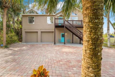 Villa ou maison à vendre à Port Richey, Floride: 4 chambres, 241.36 m2 № 1717694 - photo 4