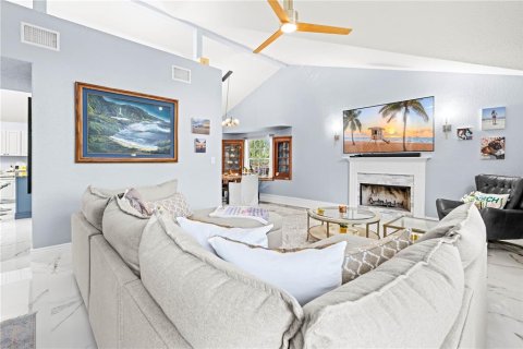Villa ou maison à vendre à Port Richey, Floride: 4 chambres, 241.36 m2 № 1717694 - photo 11