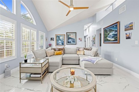 Villa ou maison à vendre à Port Richey, Floride: 4 chambres, 241.36 m2 № 1717694 - photo 6