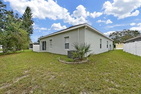 Villa ou maison à louer à Gibsonton, Floride: 4 chambres, 178.09 m2 № 2388291 - photo 3
