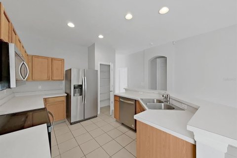 Villa ou maison à louer à Gibsonton, Floride: 4 chambres, 178.09 m2 № 2388291 - photo 13