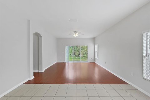 Villa ou maison à louer à Gibsonton, Floride: 4 chambres, 178.09 m2 № 2388291 - photo 19