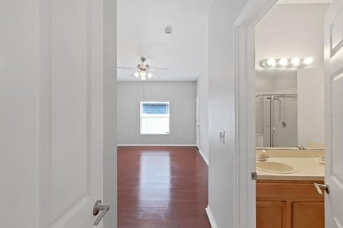 Villa ou maison à louer à Gibsonton, Floride: 4 chambres, 178.09 m2 № 2388291 - photo 23