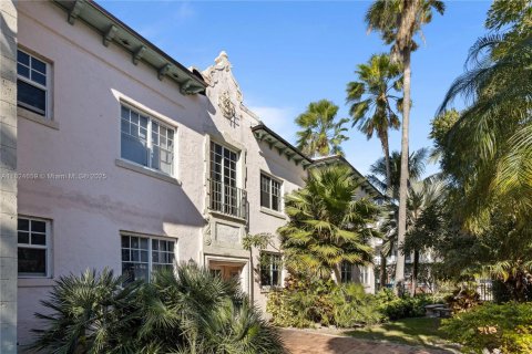 Condominio en venta en Miami Beach, Florida, 1 dormitorio, 41.81 m2 № 1790664 - foto 3