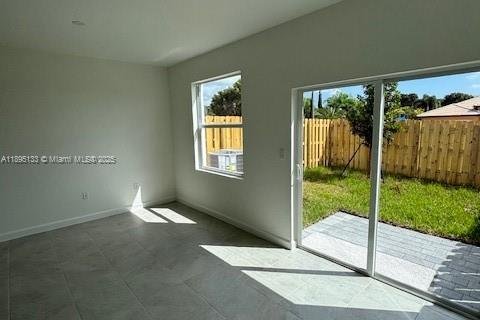 Adosado en alquiler en Homestead, Florida, 3 dormitorios № 1948108 - foto 15