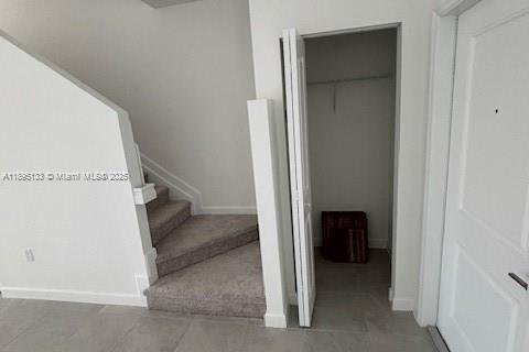 Adosado en alquiler en Homestead, Florida, 3 dormitorios № 1948108 - foto 13