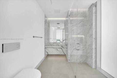 Снять в аренду кондоминиум в Майами-Бич, Флорида 3 спальни, 250м2, № 1944305 - фото 30
