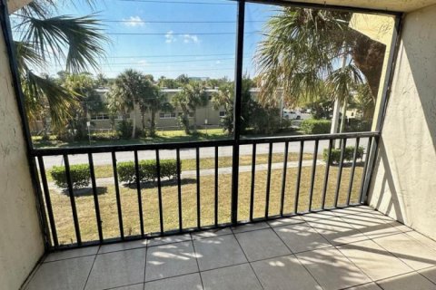 Condo in Boca Raton, Florida, 2 bedrooms  № 2400505 - photo 16