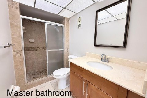 Condo in Boca Raton, Florida, 2 bedrooms  № 2400505 - photo 12