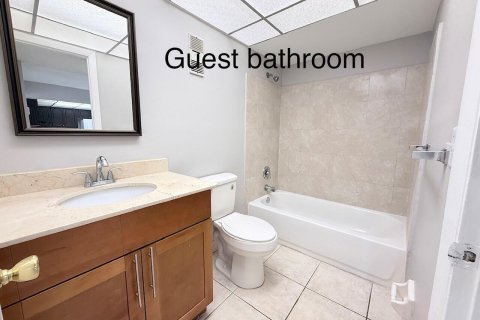 Condo in Boca Raton, Florida, 2 bedrooms  № 2400505 - photo 10