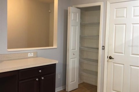 Condo in Orlando, Florida, 3 bedrooms  № 2126730 - photo 4