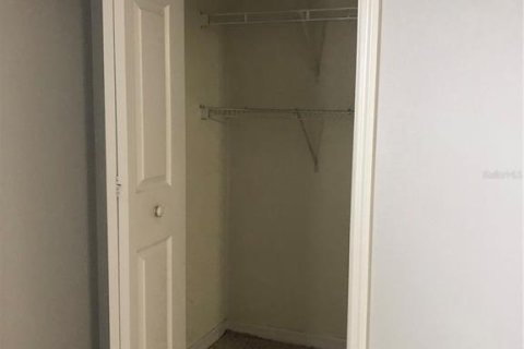 Condo in Orlando, Florida, 3 bedrooms  № 2126730 - photo 18