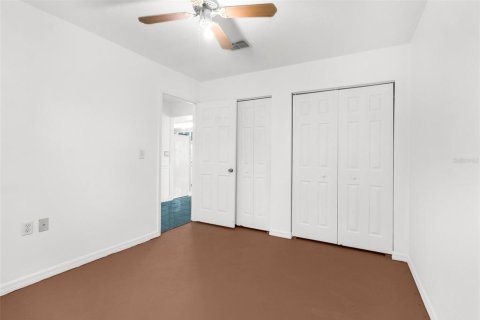 House in Spring Hill, Florida 3 bedrooms, 181.07 sq.m. № 1801312 - photo 24