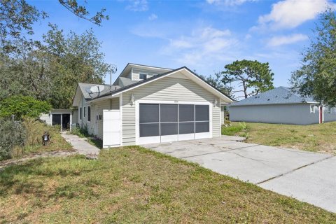 House in Spring Hill, Florida 3 bedrooms, 181.07 sq.m. № 1801312 - photo 8