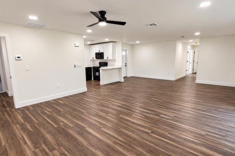 Villa ou maison à louer à North Port, Floride: 3 chambres, 148.64 m2 № 2201591 - photo 27